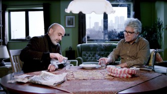 Nach wahrer Begebenheit: Schwarzer Abspann bei Iran-Drama „Manuscripts Don’t Burn“!