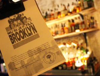 Auf´n Hangover-Burger in die Brooklyn Bar
