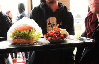 1000 Burger for free! Ansturm auf neue Ess-Kult(o)ur-Filiale