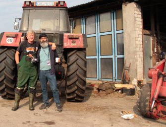 (M)Ein Dorfleben Deichl(br)and – Zwischen Bauernhof und Festival