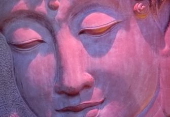 WAS HAT ESSEN EIGENTLICH MIT MEDITATION ZU TUN?