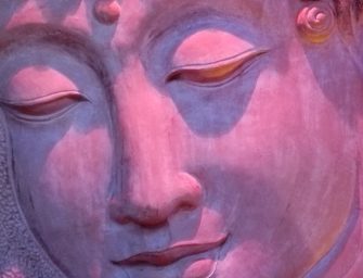 WAS HAT ESSEN EIGENTLICH MIT MEDITATION ZU TUN?