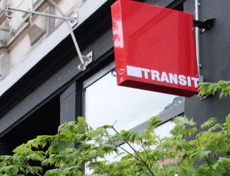 TRANSIT stellt in der Schanze die Tische raus