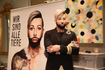 Harald Glööckler wird in Hamburg animalisch: „Wir sind alle Tiere“