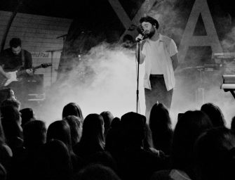 XAVI sang Gefühls-Geschichten im Bahnhof Pauli