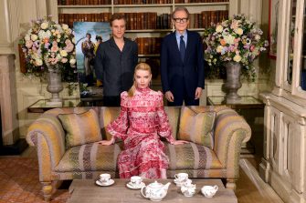 Film EMMA: Zum Tee mit Kaffeeklatsch über Outfit, Bälle und Gefühle