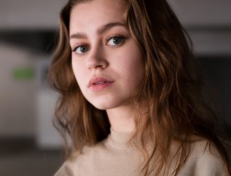 Im Talk mit ALEXANDRA PFEIFER über Film, das Tanzen zu INTO THE BEAT