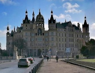 Meck-Pomm: Auf eine Gulasch-Kanone in Schwerin