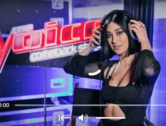 ELIF ist BACKSTAGE Couch by The Voice of Germany