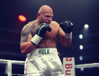 ECB-Schwergewichtler Igor Shevadzutskiy tritt für die Ukraine der Armee bei