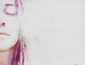 Alanis Morissette mit erstem Meditationsalbum: „The Storm Before The Calm“