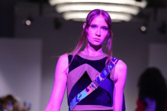 Jetzt mit VIDEO: rebekka ruétz – Runway „braveNEWworld“ auf W.E4. Fashion Day