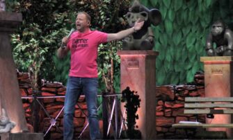 Mario Barth live in Berlin: „Ich gendere erst, wenn Frauen verdienen, wat Männer kriegen!“