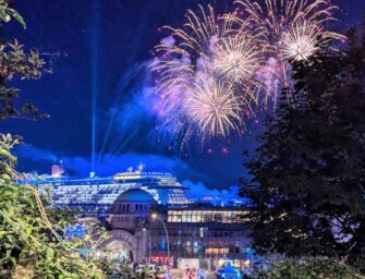 Das war Cruise Days Hamburg 2023: Neun Kreuzfahrtschiffe – riesen Feuerwerk