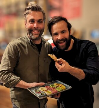 The Hummus Bar Hamburg: Neuer Kichererbsen-Hotspot in der Langen Reihe