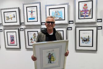 Jörg Knör: Erst Vernissage, dann lustige Parodien auf der Bühne