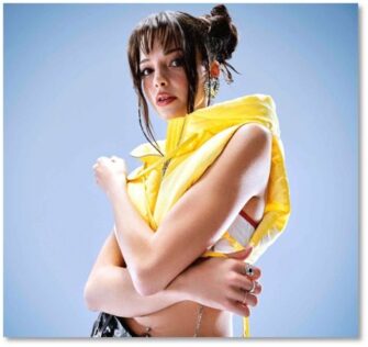 Nina Chuba: 1LIVE KRONE in der Kategorie „Beste Künstlerin“ geholt