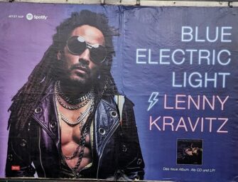 Lenny Kravitz: NEUES Album „Blue Electric Light“ mit Medley zum Fußball