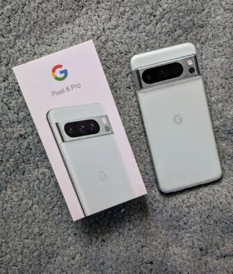 Google Pixel 8 Pro: Nach Glasbruch – Handy-Shop Shanghai rettet es für 4,-€