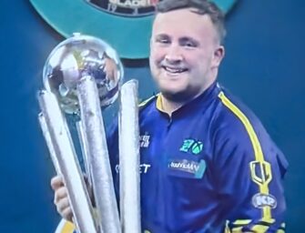 Darts-WM Wahnsinn 2025: Luke Littler holt Titel mit nur 17 Jahren