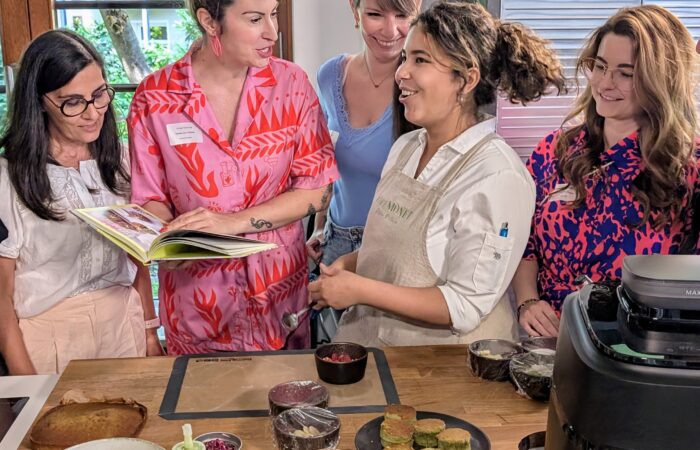 Food Trend Club: Back-Profi Madita van Hülsen und chez MONET am Airfryer