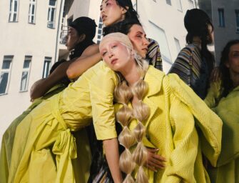 Anja Gockel: Walking on Sunshine Berlin mit Sommerkollektion 2026