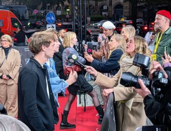 Der Rote Teppich des Filmfest Hamburg 2025: Ein Opening mit Lovely Day