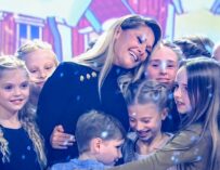 „Klein gegen Groß“: Helene Fischer mit Christmas-Song-Wette, Weihnachts-Medley