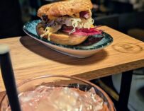 Pincho Nation Bremen ausgecheckt: Tapas, Zirkus-Ambiente und Unterhaltung