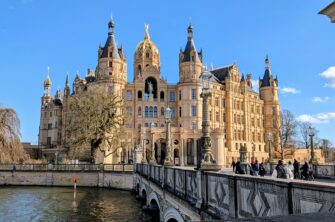 Immer noch Geheimtipp?: SCHWERINer Schloss und Reiseziel Meck Pomm