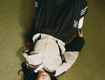 LOLA YOUNG: NEUE SINGLE „FROM DOWN HERE“ – jetzt zum reinhören